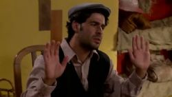 לפתוח את היד