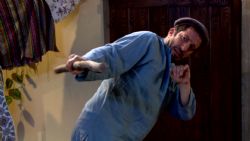 הבן איש חי - שיח של חרשים 5