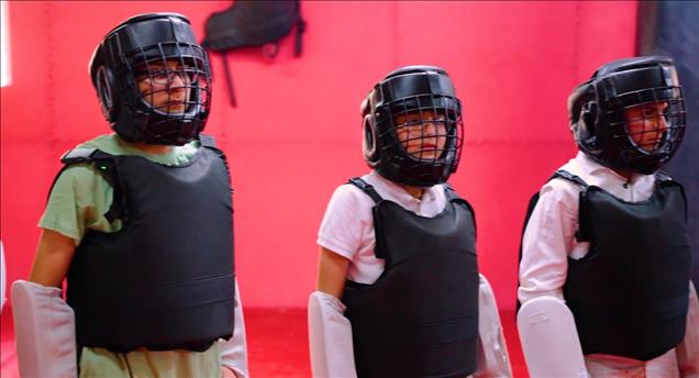 המסע לבר המצווה - פרק שבעה עשר