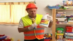 נזהרים מחומרים מסוכנים